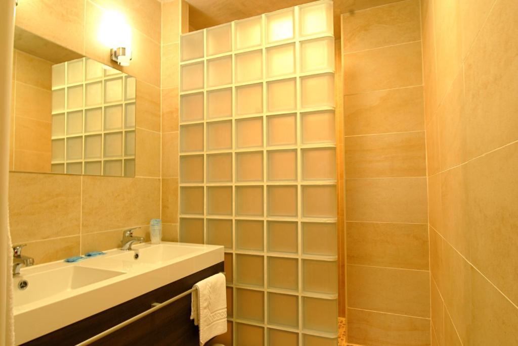 Hotel Le Joli Bois Waterloo Chambre photo